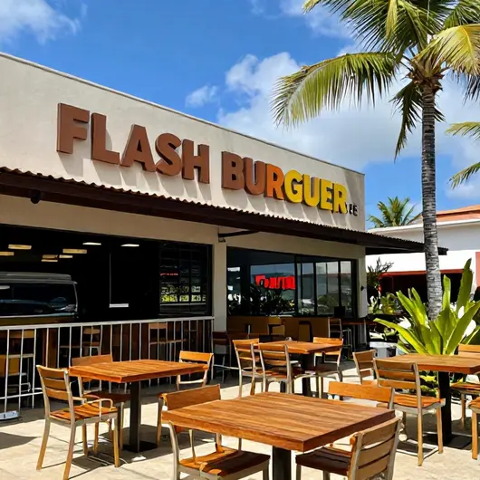 FLASH BURGUER PE: O Sabor que Encanta